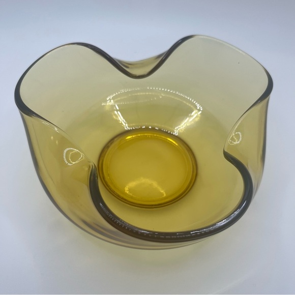 Vintage Anchor Hocking Amber Glass Folded Edge Bowl 5" X 2.5" - Picture 2 of 7